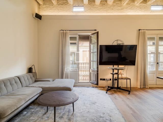 2 makuuhuone Huoneisto myytävänä paikassa Barcelona kaupunki - 995 000 € (Ref: 9757592)