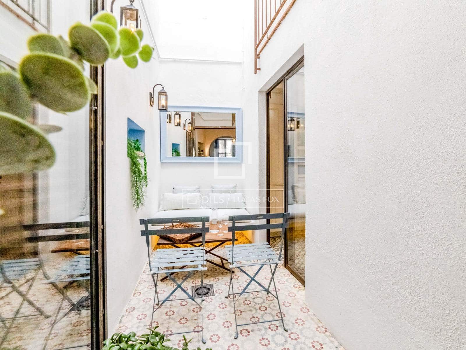 3 bedroom Villa for sale in Sitges - € 1,000,000 (Ref: 9757593)