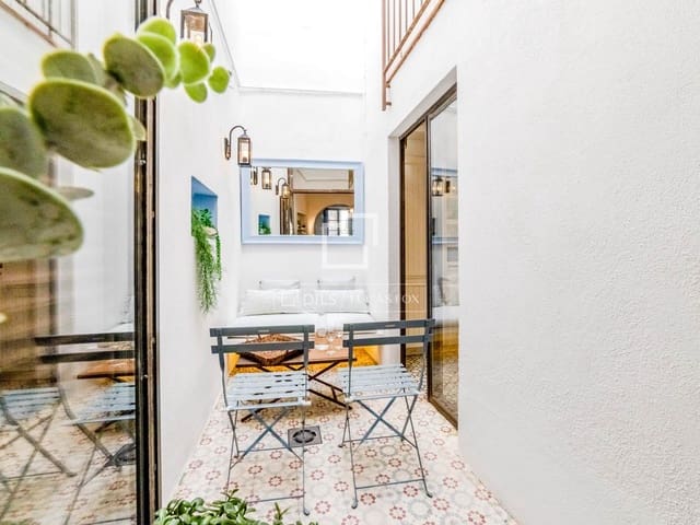 3 bedroom Villa for sale in Sitges - € 1,000,000 (Ref: 9757593)