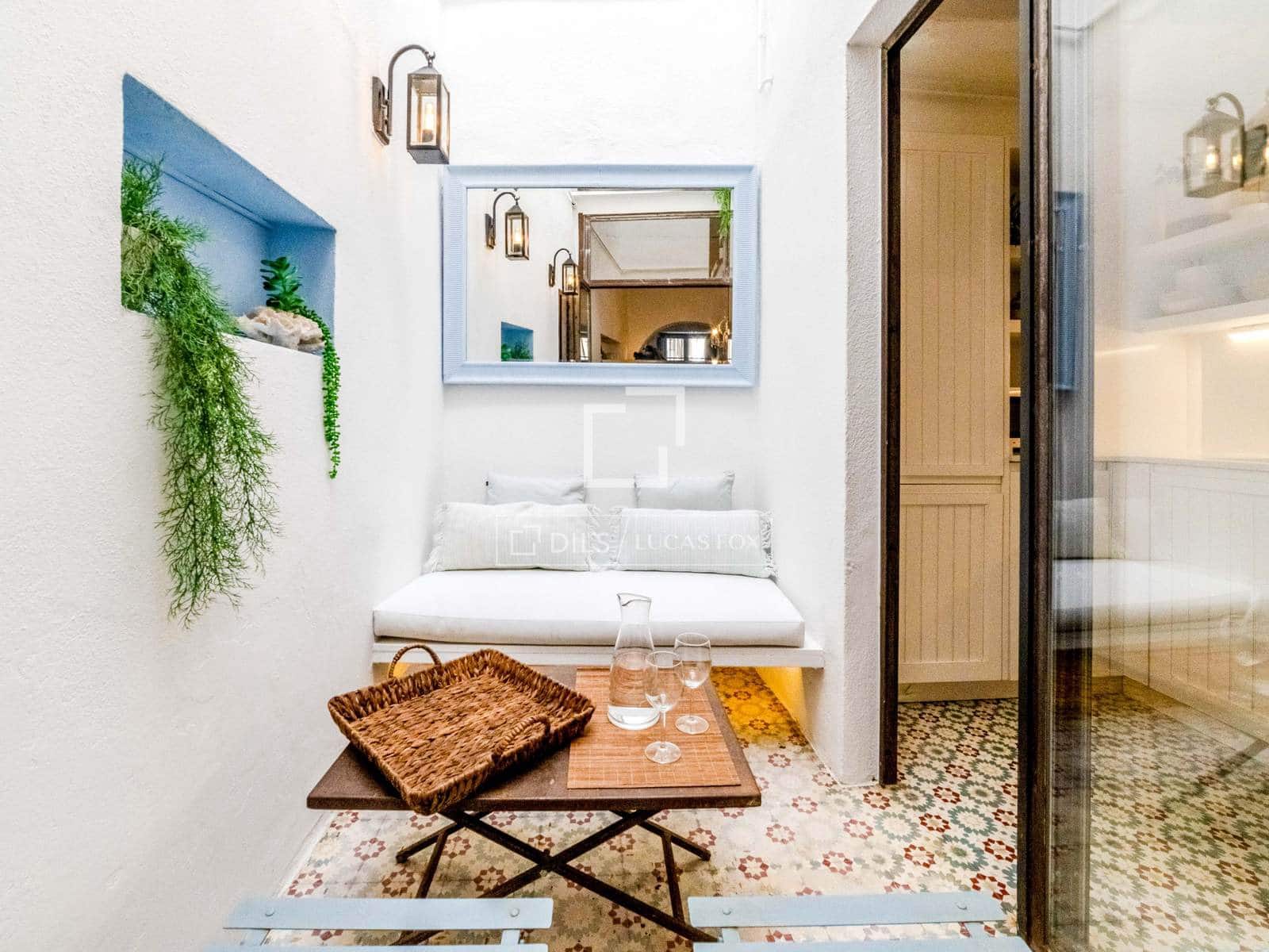 3 bedroom Villa for sale in Sitges - € 1,000,000 (Ref: 9757593)