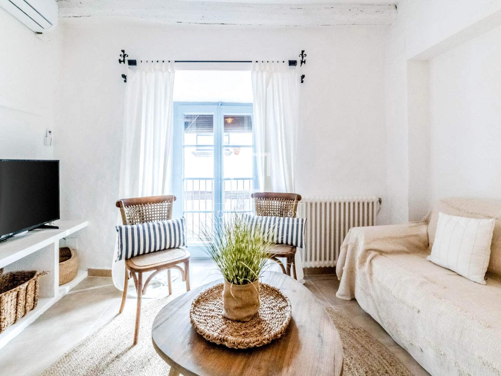 3 bedroom Villa for sale in Sitges - € 1,000,000 (Ref: 9757593)