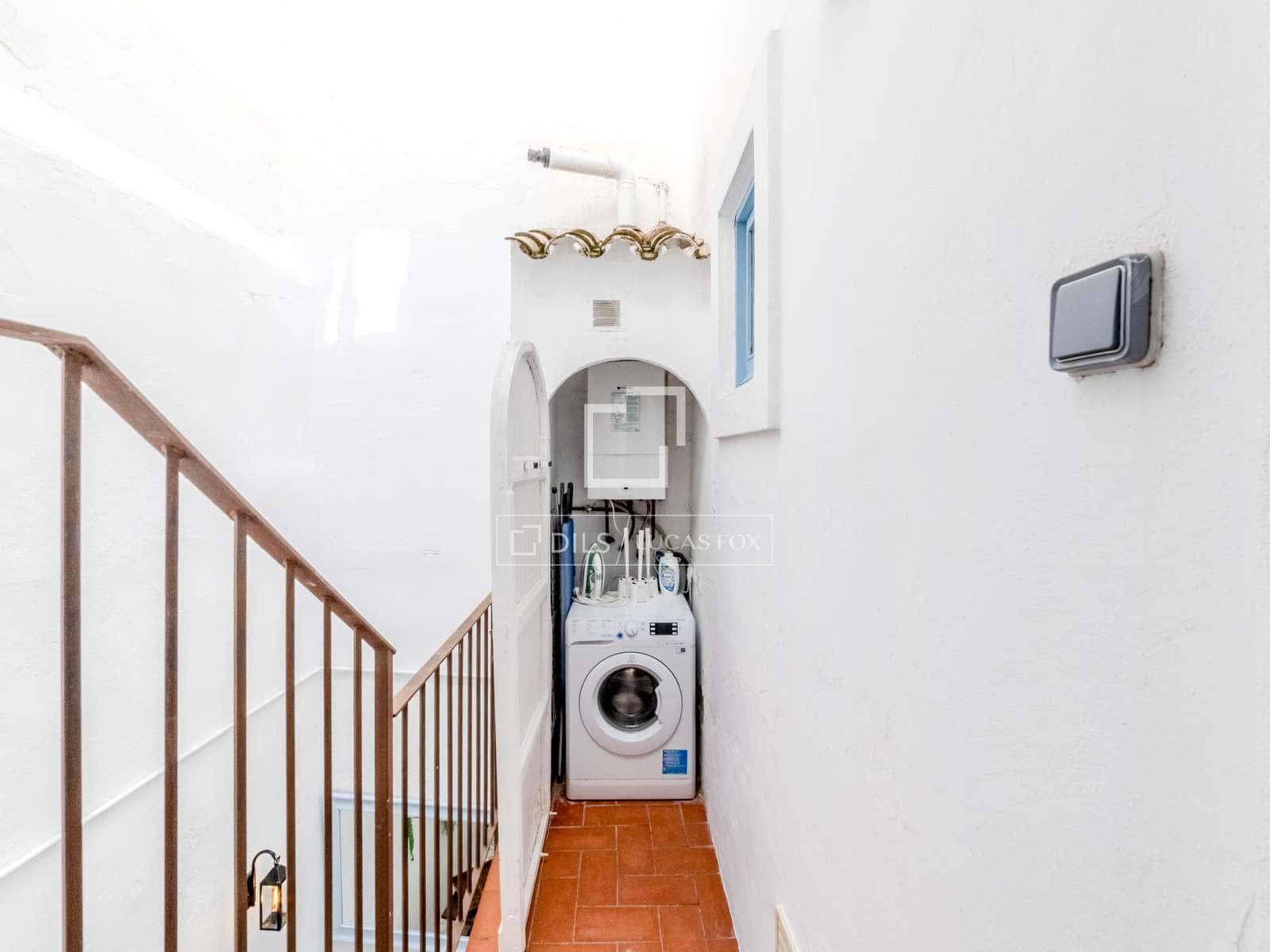 3 bedroom Villa for sale in Sitges - € 1,000,000 (Ref: 9757593)