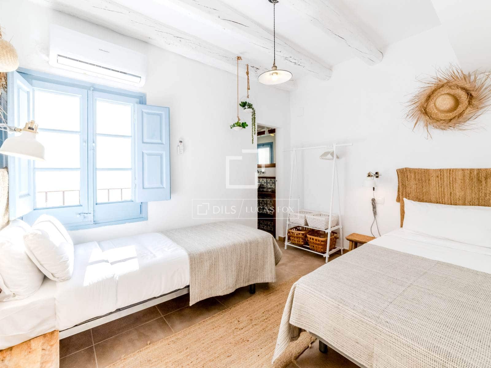 3 bedroom Villa for sale in Sitges - € 1,000,000 (Ref: 9757593)