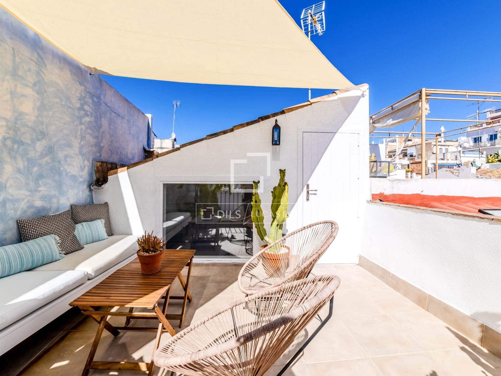 3 bedroom Villa for sale in Sitges - € 1,000,000 (Ref: 9757593)