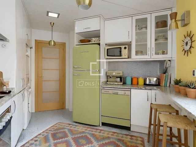 4 chambre Appartement à vendre à Barcelone ville avec piscine garage - 875 000 € (Ref: 9758013)