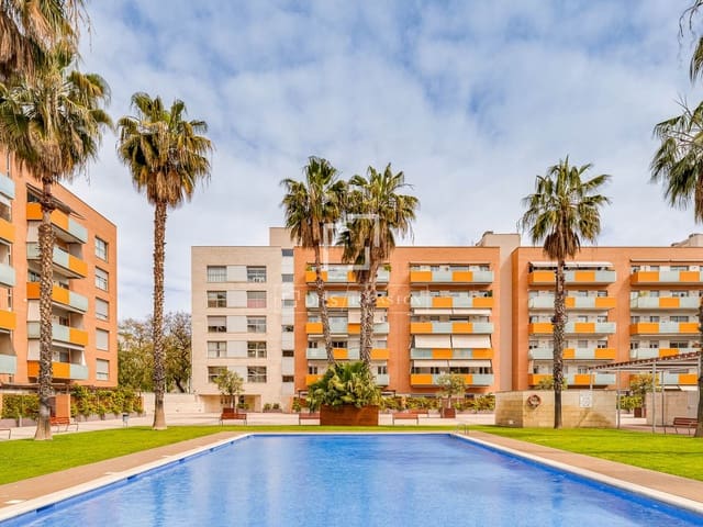 4 chambre Appartement à vendre à Barcelone ville avec piscine garage - 875 000 € (Ref: 9758013)
