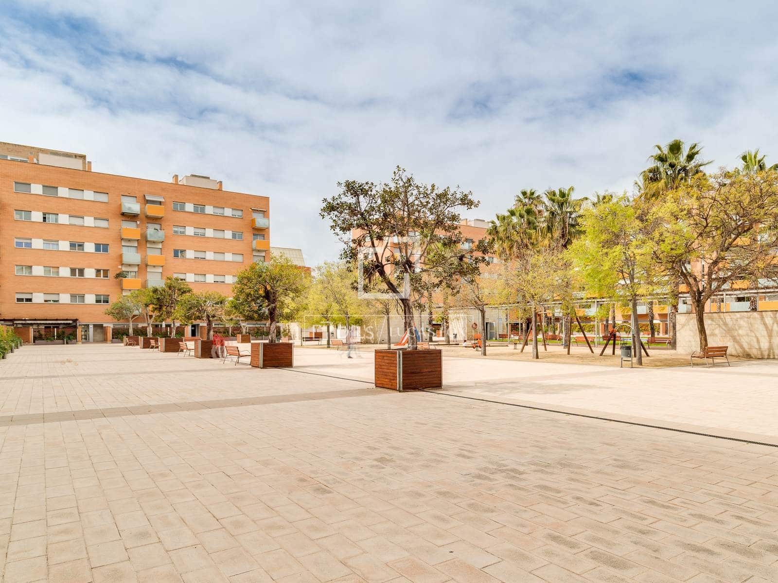 4 chambre Appartement à vendre à Barcelone ville avec piscine garage - 875 000 € (Ref: 9758013)