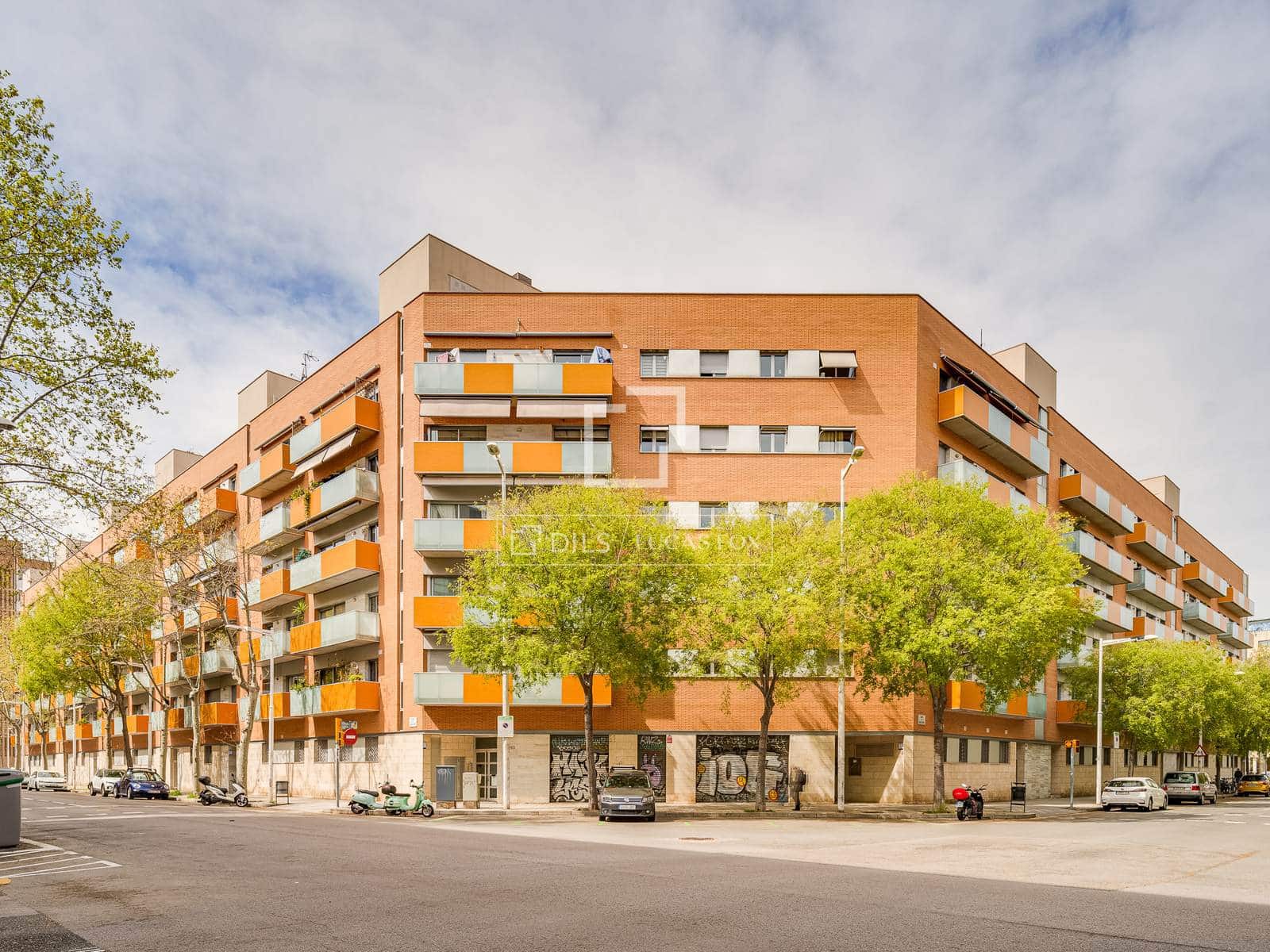 4 chambre Appartement à vendre à Barcelone ville avec piscine garage - 875 000 € (Ref: 9758013)