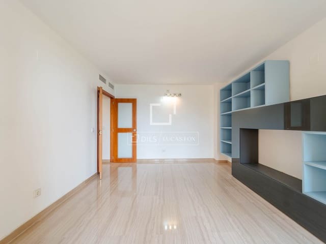 2 soverom Leilighet til salgs i Valencia by med svømmebasseng garasje - € 639 000 (Ref: 9759386)