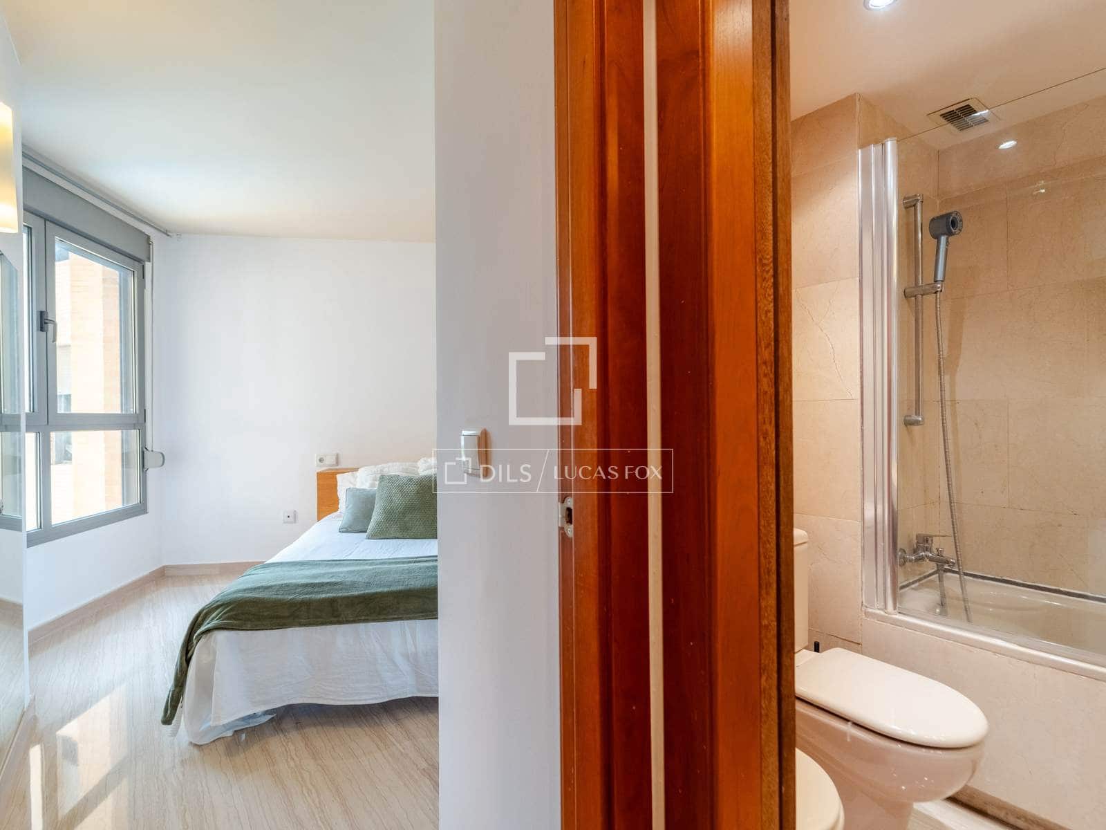 2 soverom Leilighet til salgs i Valencia by med svømmebasseng garasje - € 639 000 (Ref: 9759386)