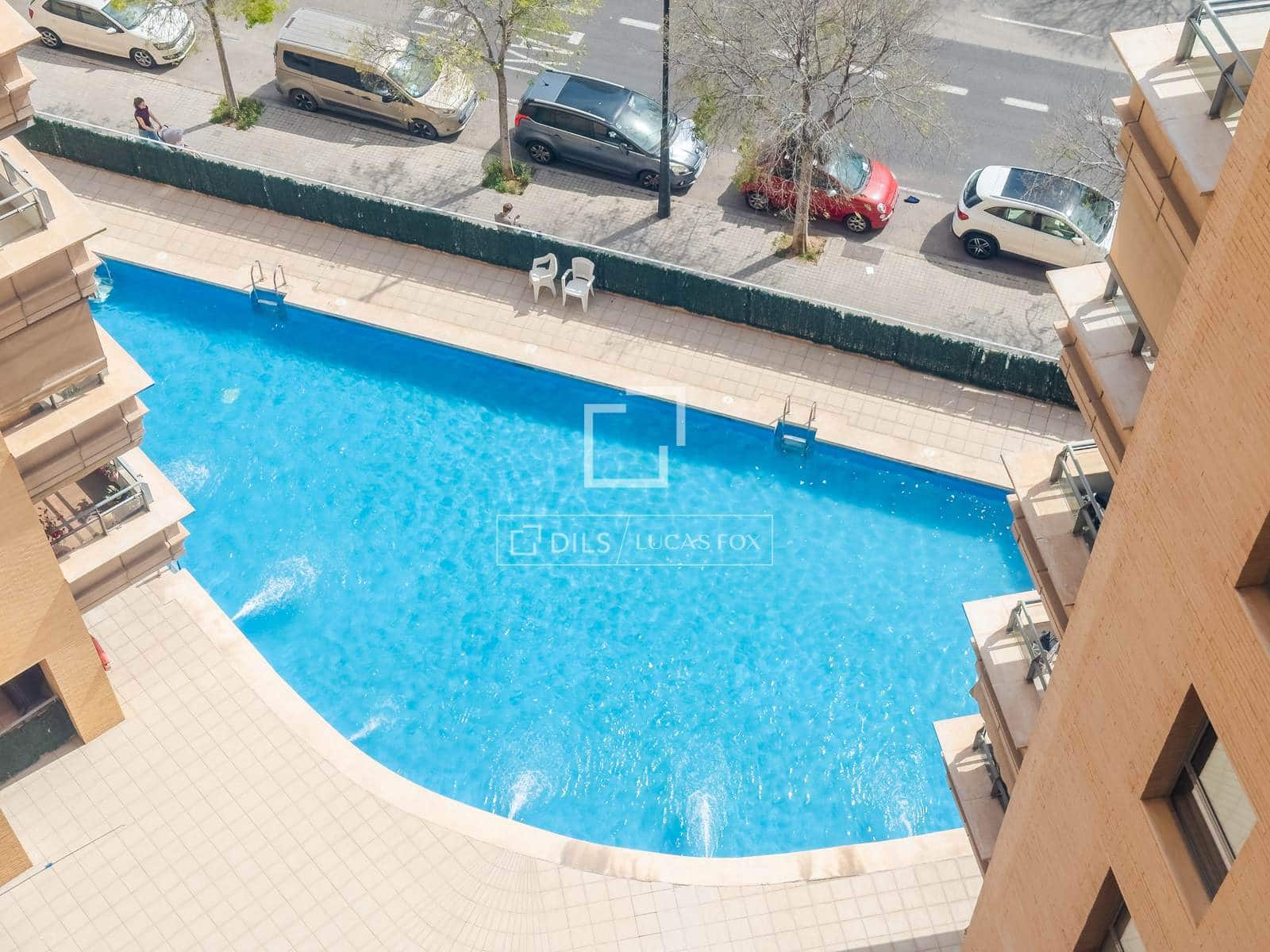 2 soverom Leilighet til salgs i Valencia by med svømmebasseng garasje - € 639 000 (Ref: 9759386)