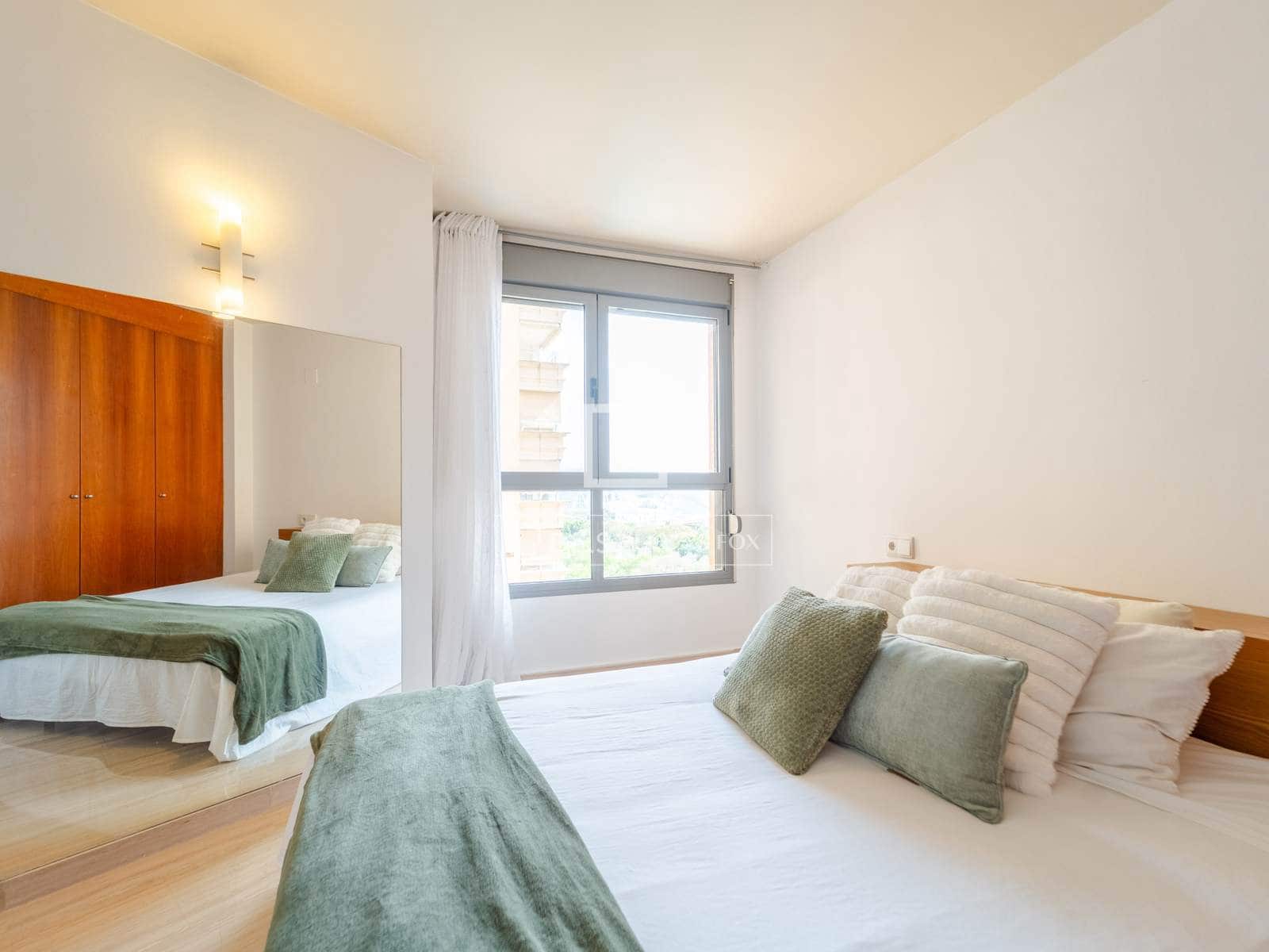 2 soverom Leilighet til salgs i Valencia by med svømmebasseng garasje - € 639 000 (Ref: 9759386)