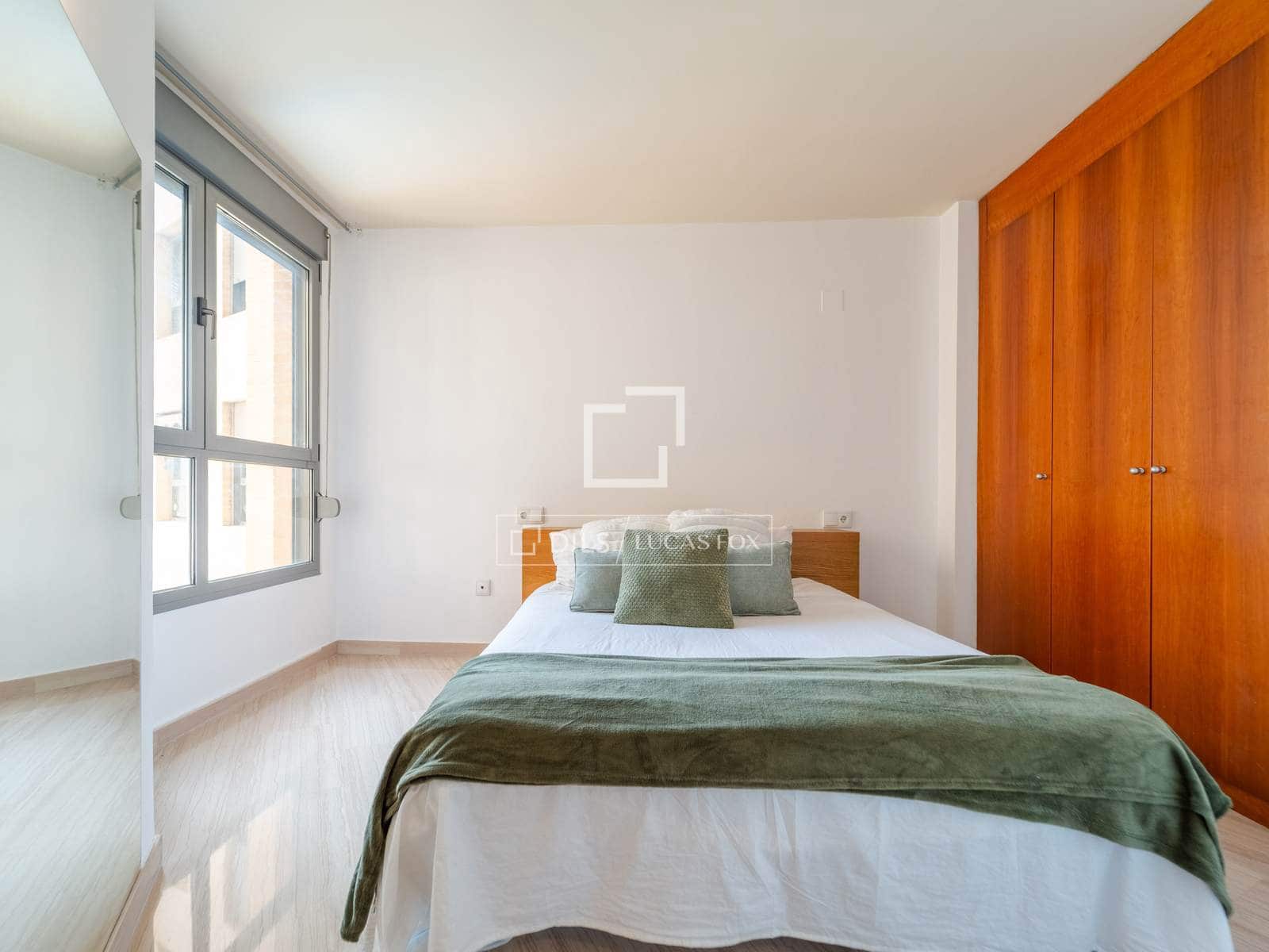 2 soverom Leilighet til salgs i Valencia by med svømmebasseng garasje - € 639 000 (Ref: 9759386)