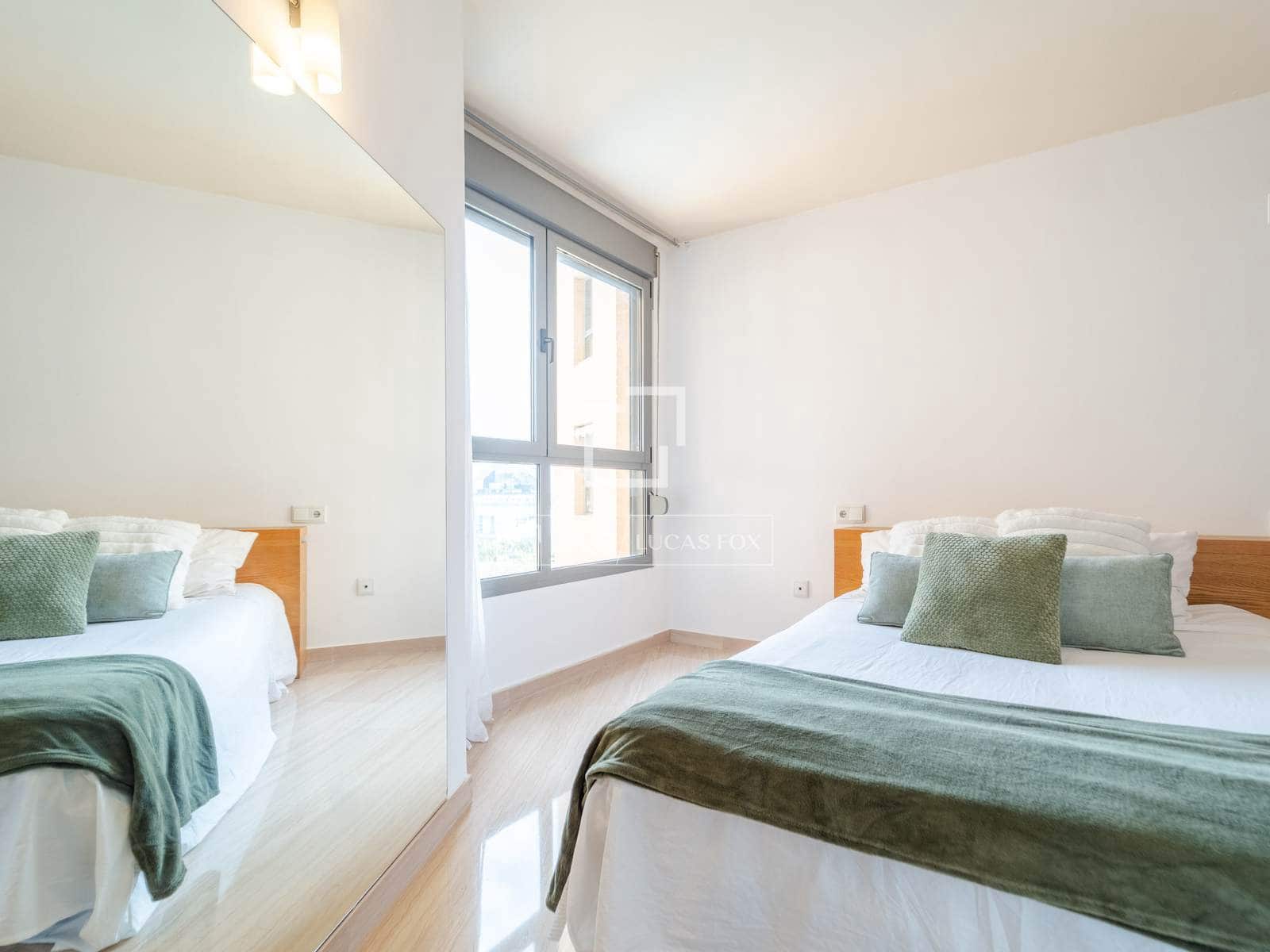 2 soverom Leilighet til salgs i Valencia by med svømmebasseng garasje - € 639 000 (Ref: 9759386)