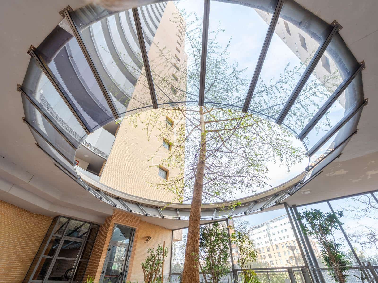 2 soverom Leilighet til salgs i Valencia by med svømmebasseng garasje - € 639 000 (Ref: 9759386)