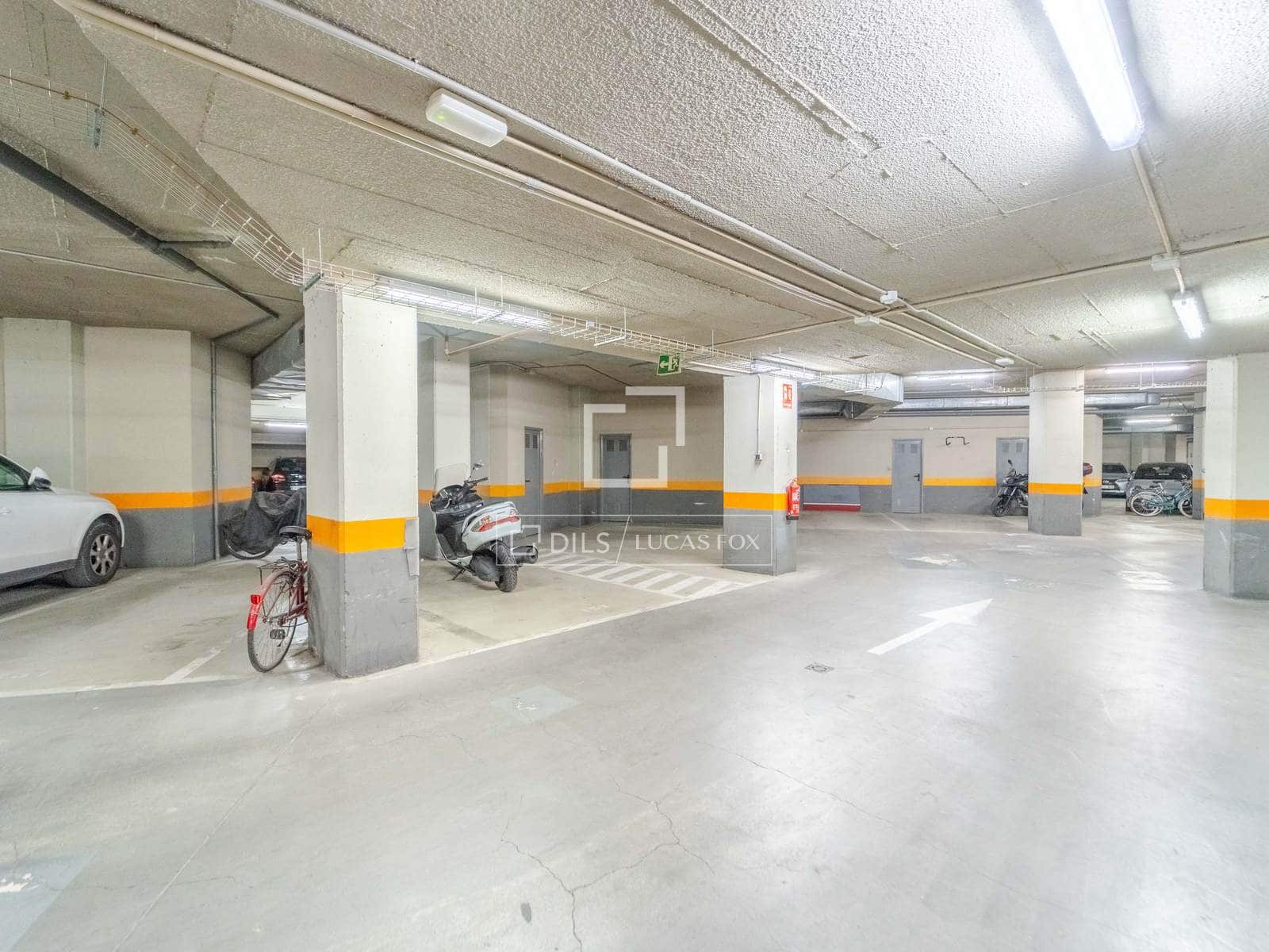 2 soverom Leilighet til salgs i Valencia by med svømmebasseng garasje - € 639 000 (Ref: 9759386)