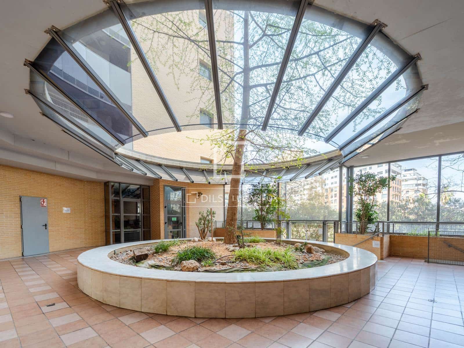 2 soverom Leilighet til salgs i Valencia by med svømmebasseng garasje - € 639 000 (Ref: 9759386)