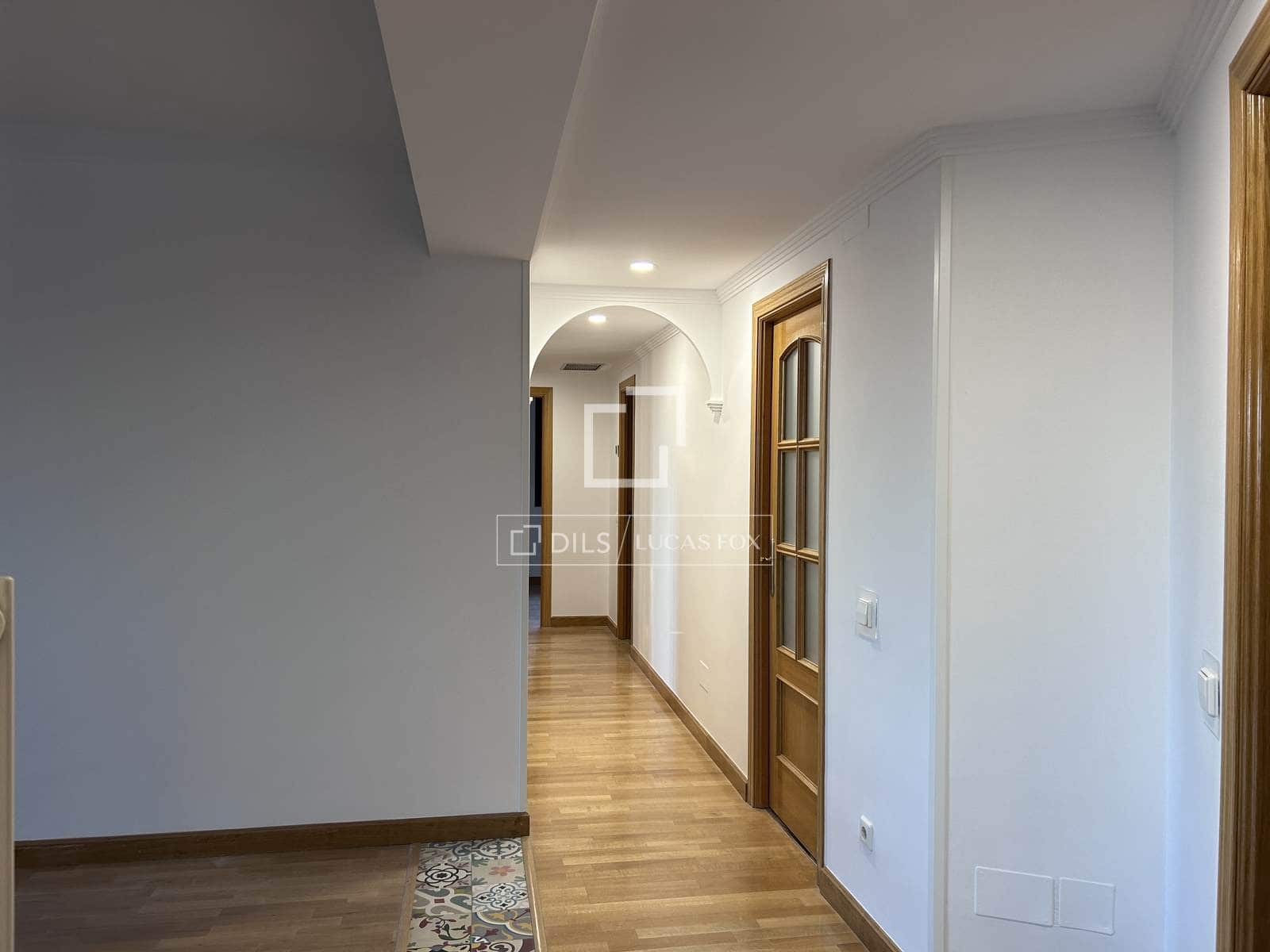 3 makuuhuone Huoneisto vuokrattavana paikassa Majadahonda mukana uima-altaan 
autotalli - 2 300 € (Ref: 9759597)