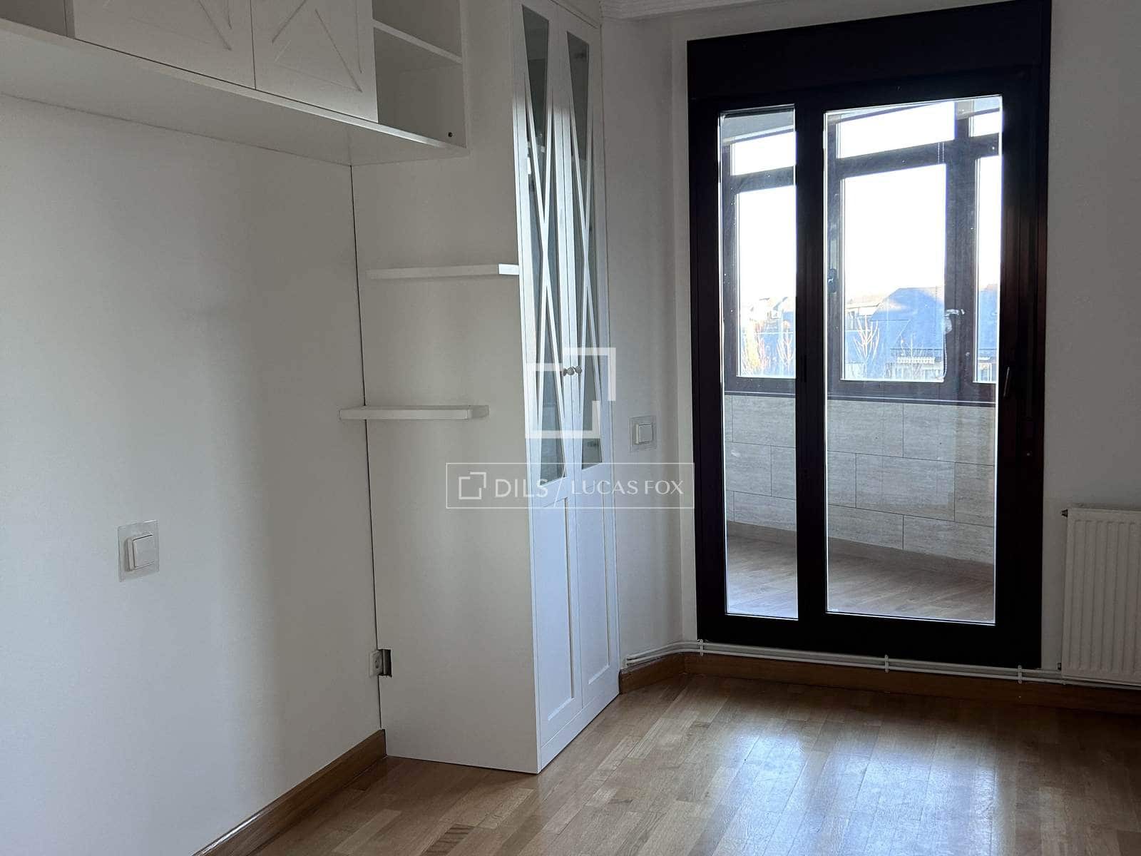 3 makuuhuone Huoneisto vuokrattavana paikassa Majadahonda mukana uima-altaan 
autotalli - 2 300 € (Ref: 9759597)