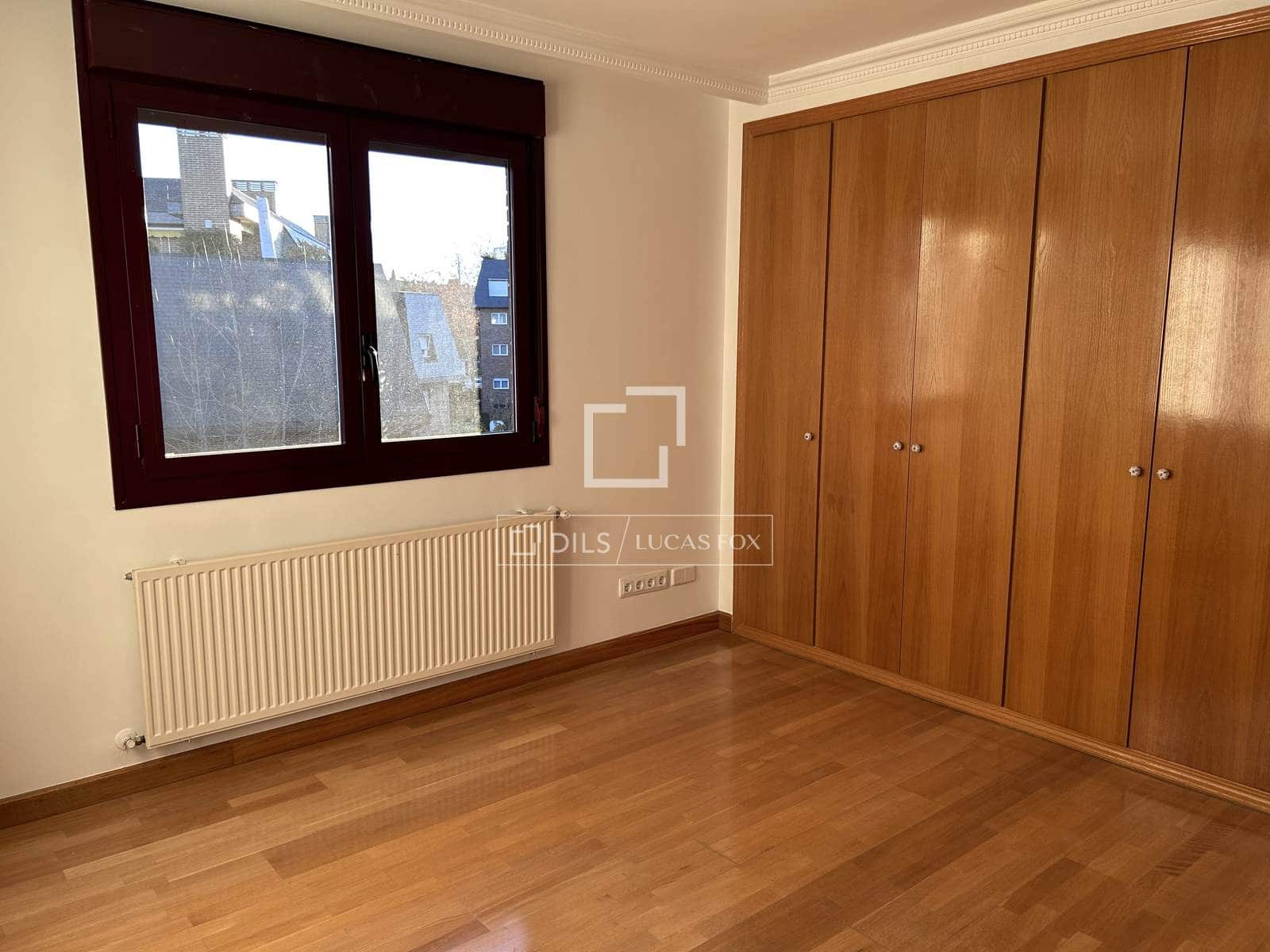 3 makuuhuone Huoneisto vuokrattavana paikassa Majadahonda mukana uima-altaan 
autotalli - 2 300 € (Ref: 9759597)