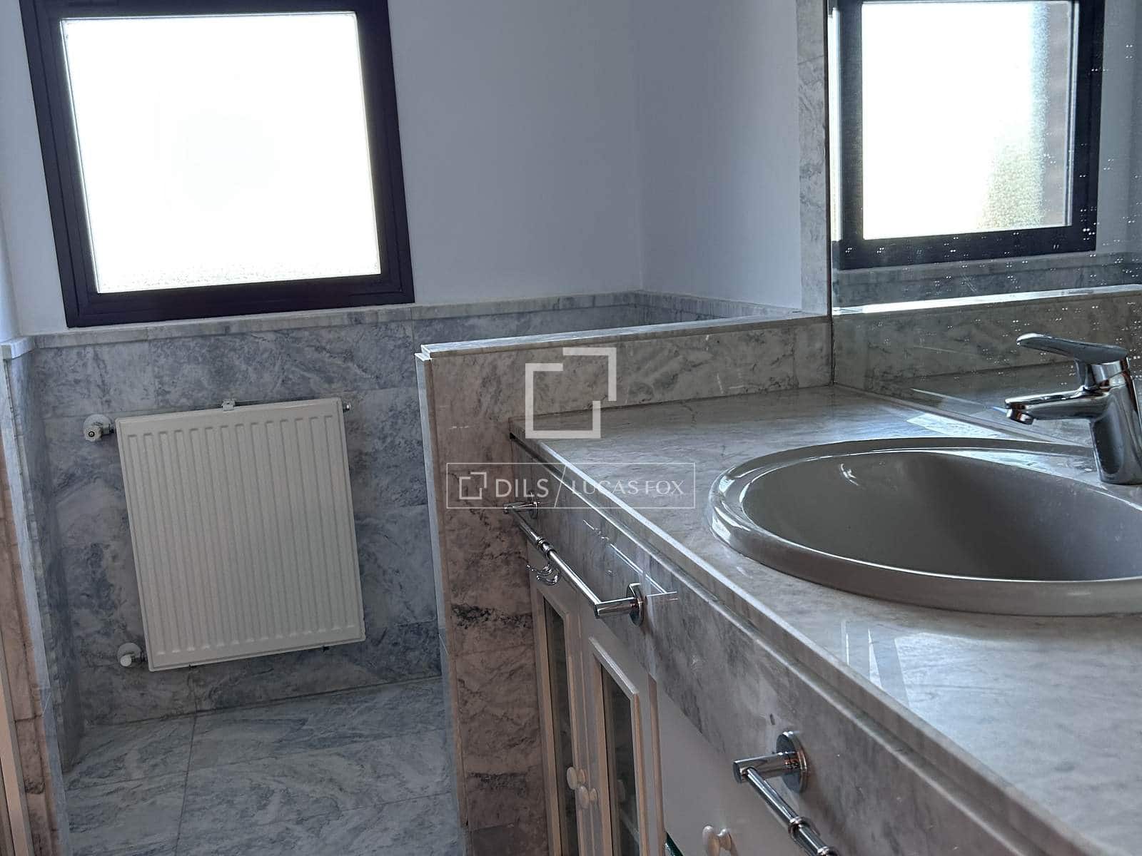 3 makuuhuone Huoneisto vuokrattavana paikassa Majadahonda mukana uima-altaan 
autotalli - 2 300 € (Ref: 9759597)