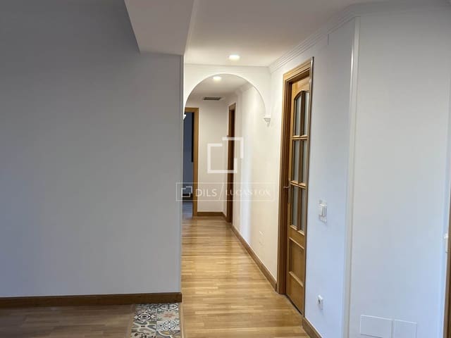 3 makuuhuone Huoneisto vuokrattavana paikassa Majadahonda mukana uima-altaan 
autotalli - 2 300 € (Ref: 9759597)