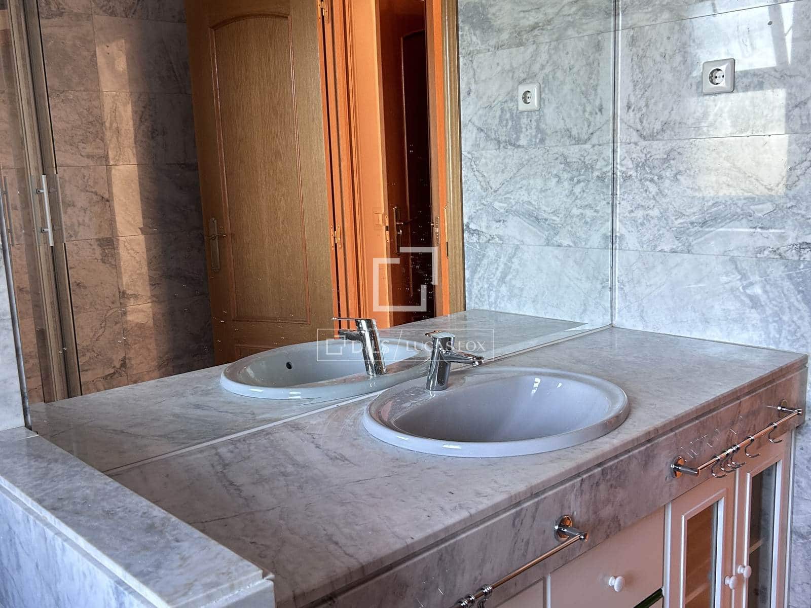 3 makuuhuone Huoneisto vuokrattavana paikassa Majadahonda mukana uima-altaan 
autotalli - 2 300 € (Ref: 9759597)