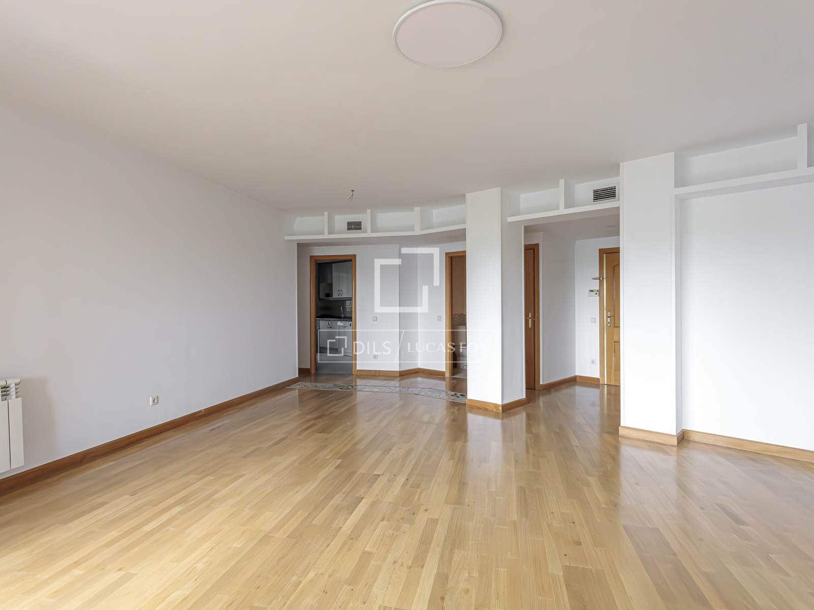 3 bedroom Apartment for rent in Majadahonda with pool garage - € 2,300 (Ref: 9759597)
