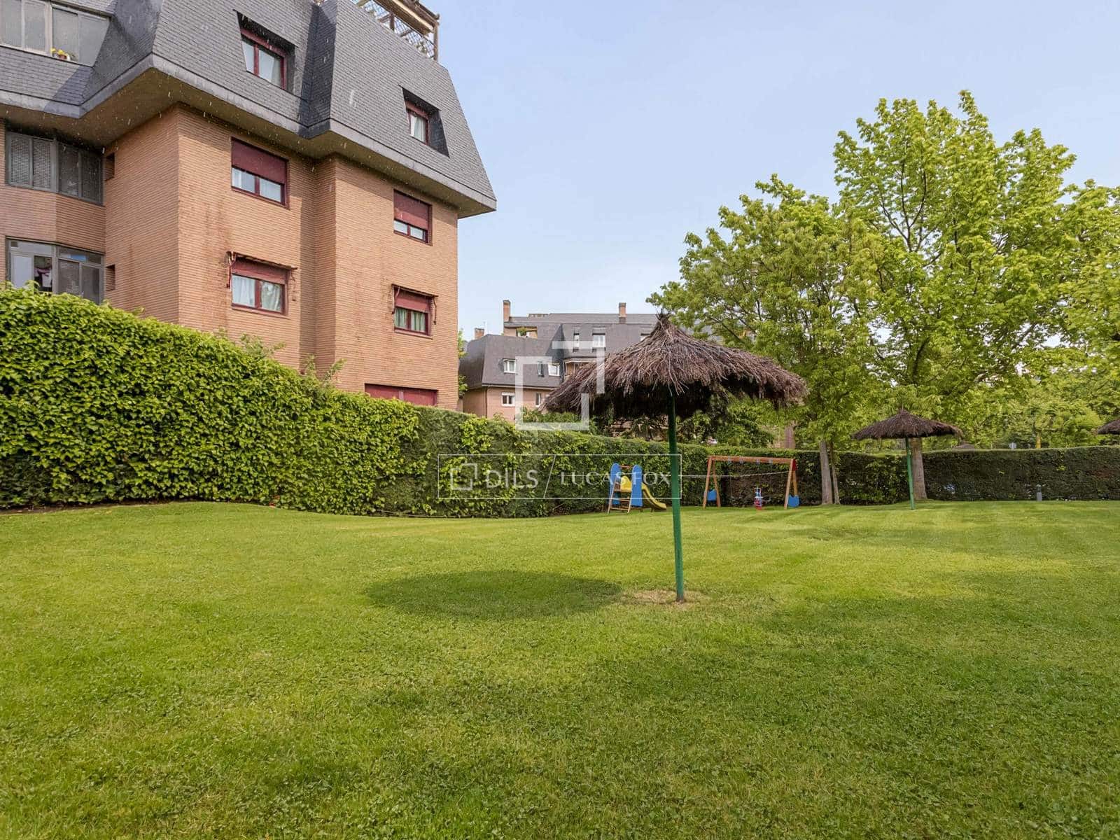 3 bedroom Apartment for rent in Majadahonda with pool garage - € 2,300 (Ref: 9759597)