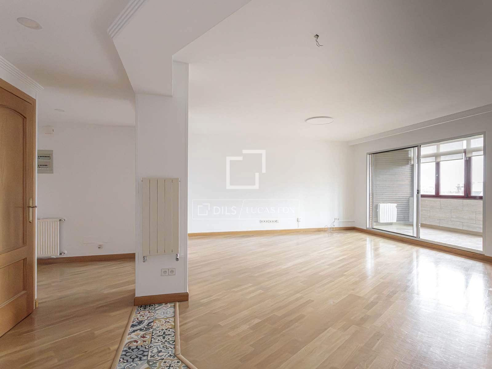 3 bedroom Apartment for rent in Majadahonda with pool garage - € 2,300 (Ref: 9759597)