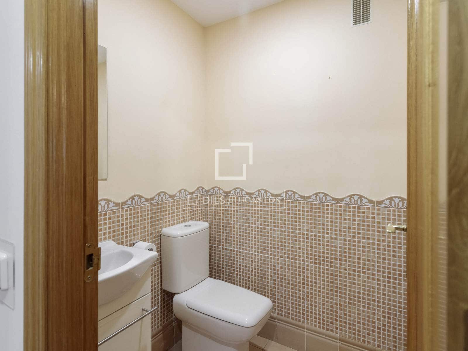 3 bedroom Apartment for rent in Majadahonda with pool garage - € 2,300 (Ref: 9759597)
