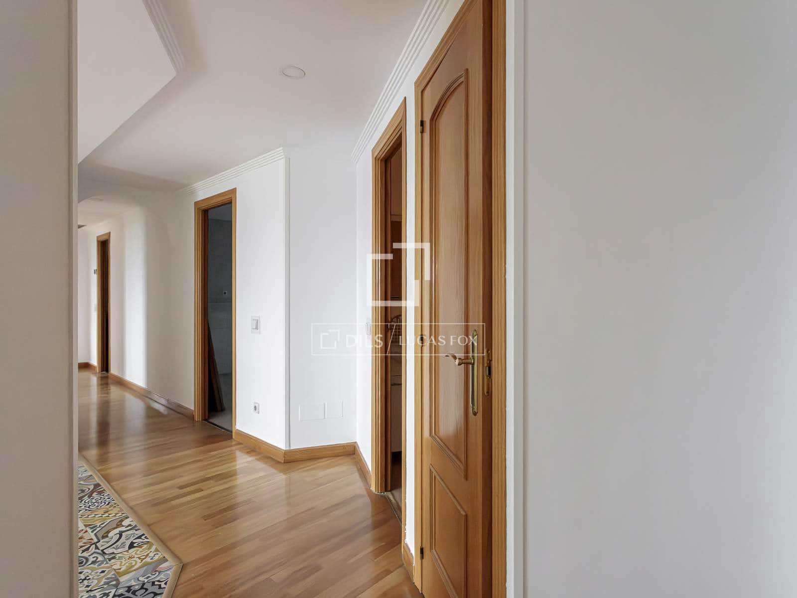 3 bedroom Apartment for rent in Majadahonda with pool garage - € 2,300 (Ref: 9759597)