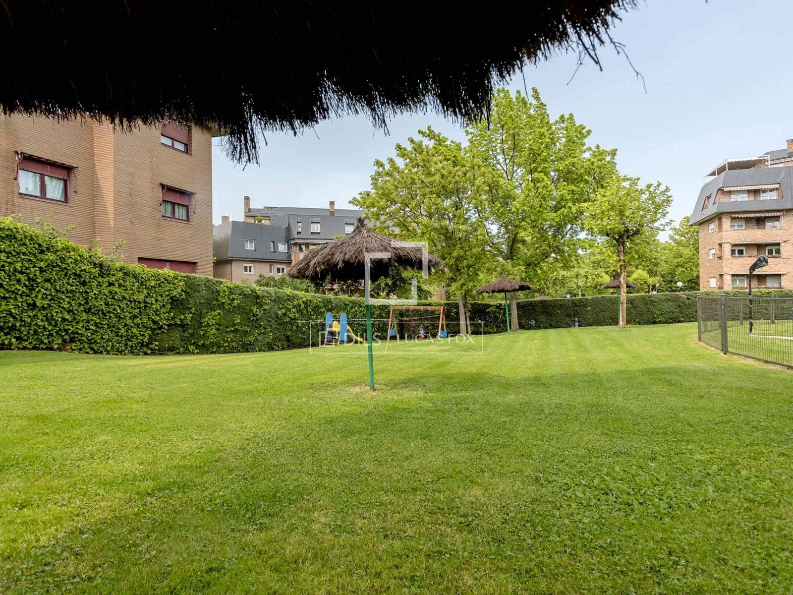 3 bedroom Apartment for rent in Majadahonda with pool garage - € 2,300 (Ref: 9759597)