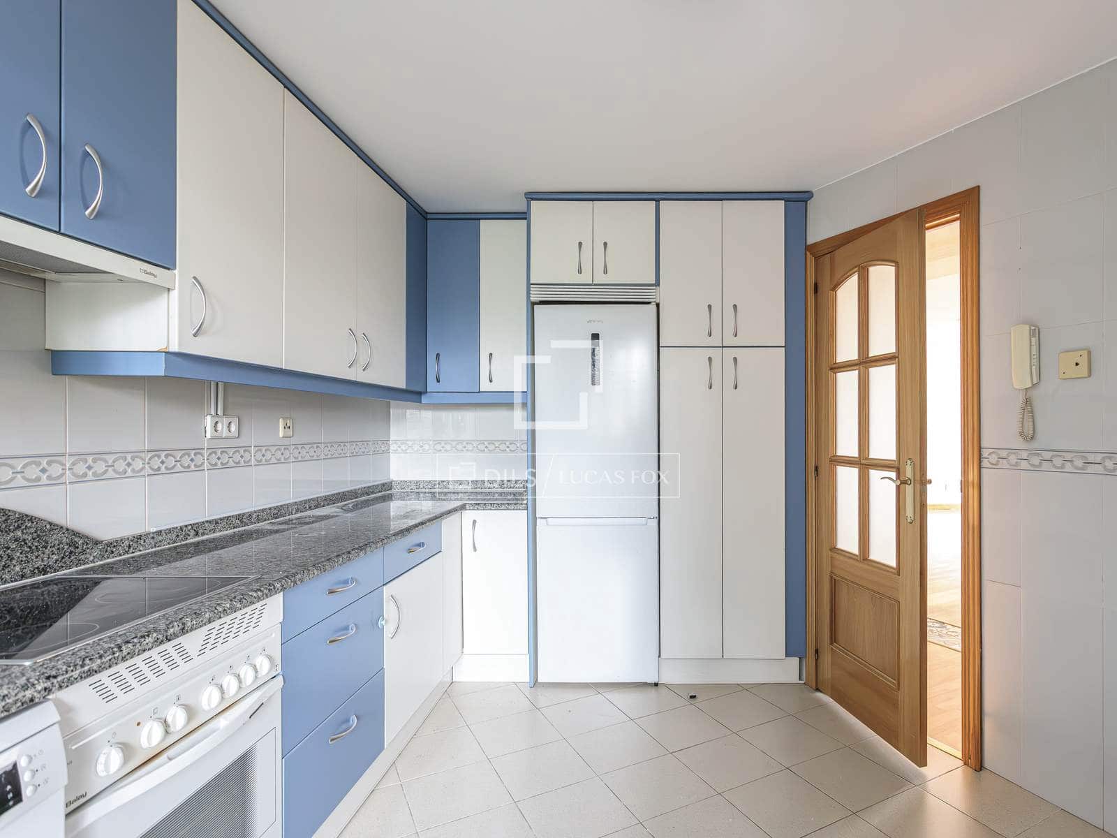 3 bedroom Apartment for rent in Majadahonda with pool garage - € 2,300 (Ref: 9759597)