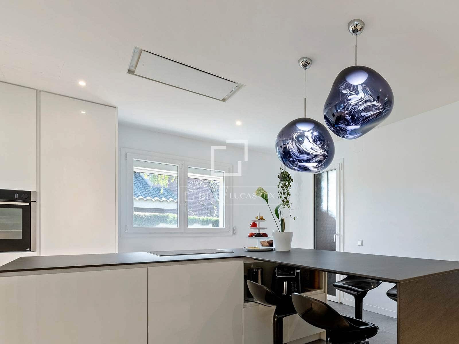 5 slaapkamer Villa te koop in Tarragona stad met garage - € 695.000 (Ref: 9759598)