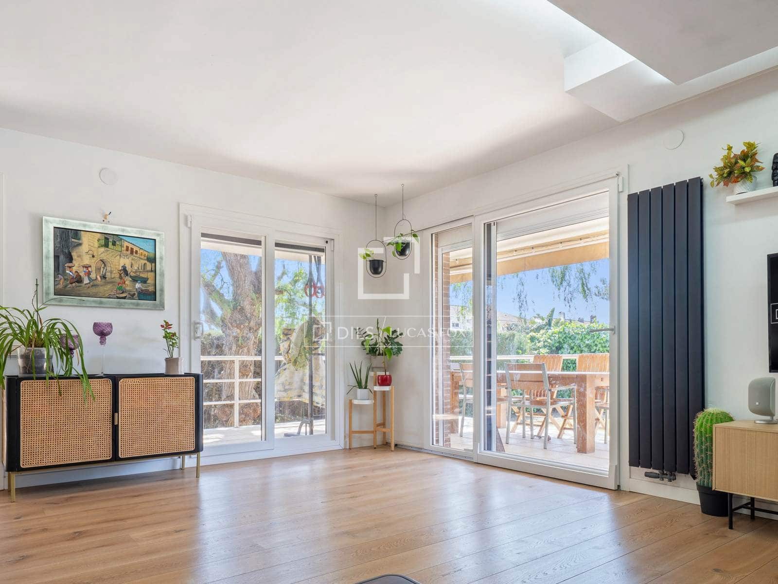 5 slaapkamer Villa te koop in Tarragona stad met garage - € 695.000 (Ref: 9759598)