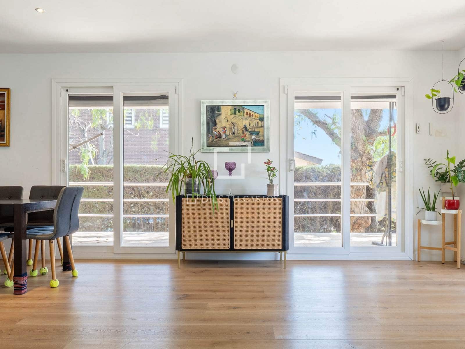 5 slaapkamer Villa te koop in Tarragona stad met garage - € 695.000 (Ref: 9759598)