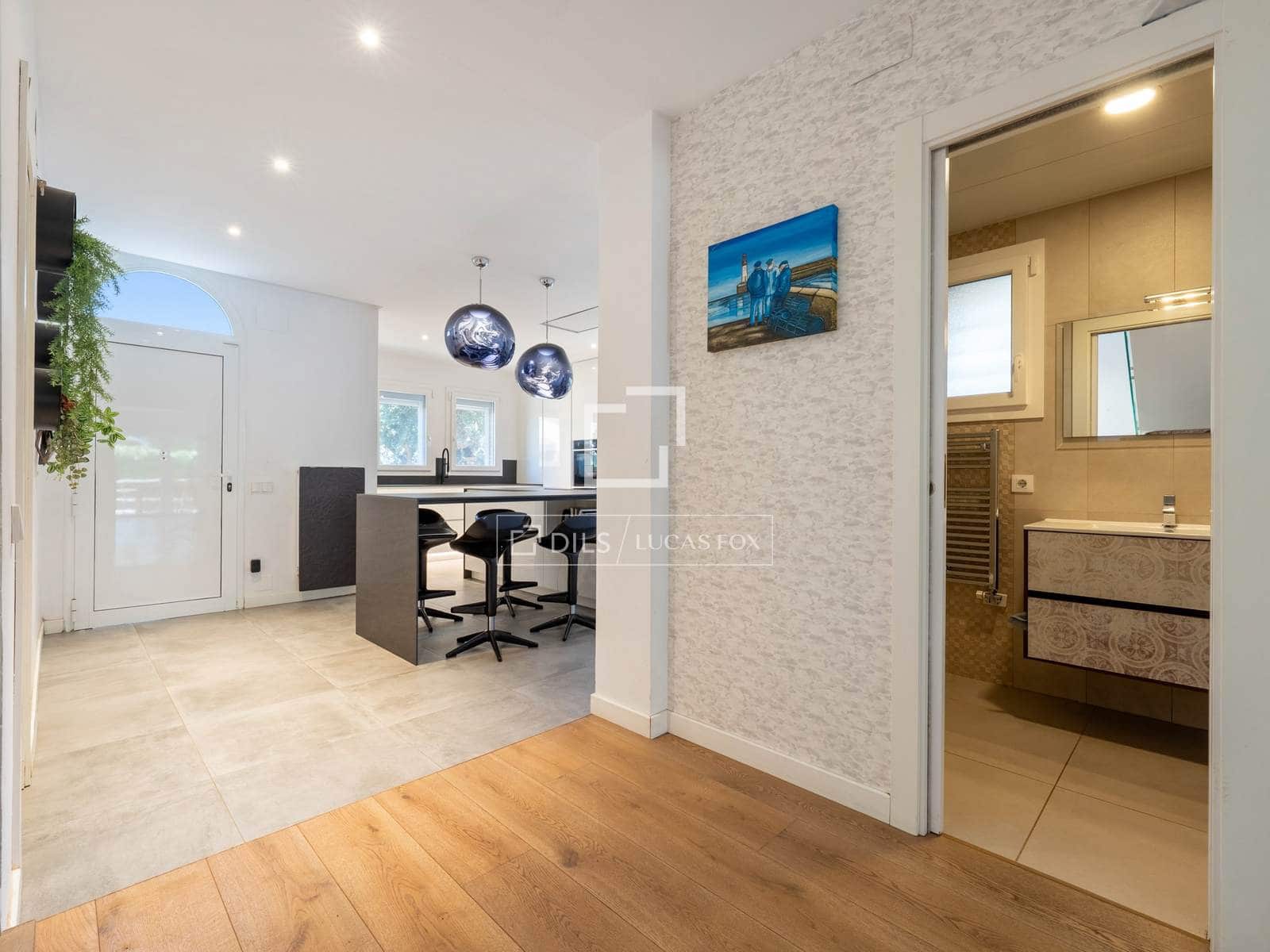 5 slaapkamer Villa te koop in Tarragona stad met garage - € 695.000 (Ref: 9759598)