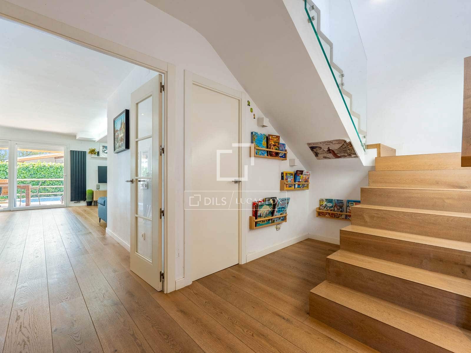 5 slaapkamer Villa te koop in Tarragona stad met garage - € 695.000 (Ref: 9759598)