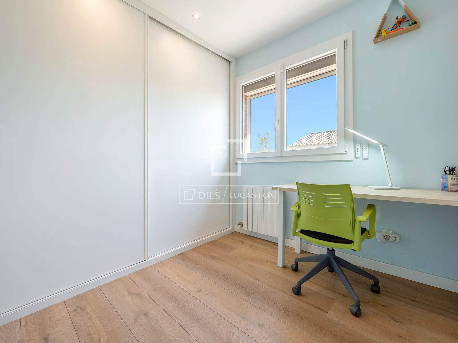 5 slaapkamer Villa te koop in Tarragona stad met garage - € 695.000 (Ref: 9759598)