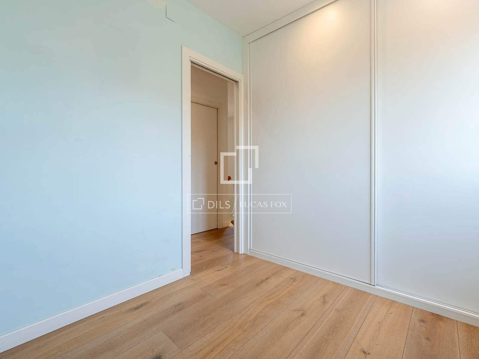 5 slaapkamer Villa te koop in Tarragona stad met garage - € 695.000 (Ref: 9759598)