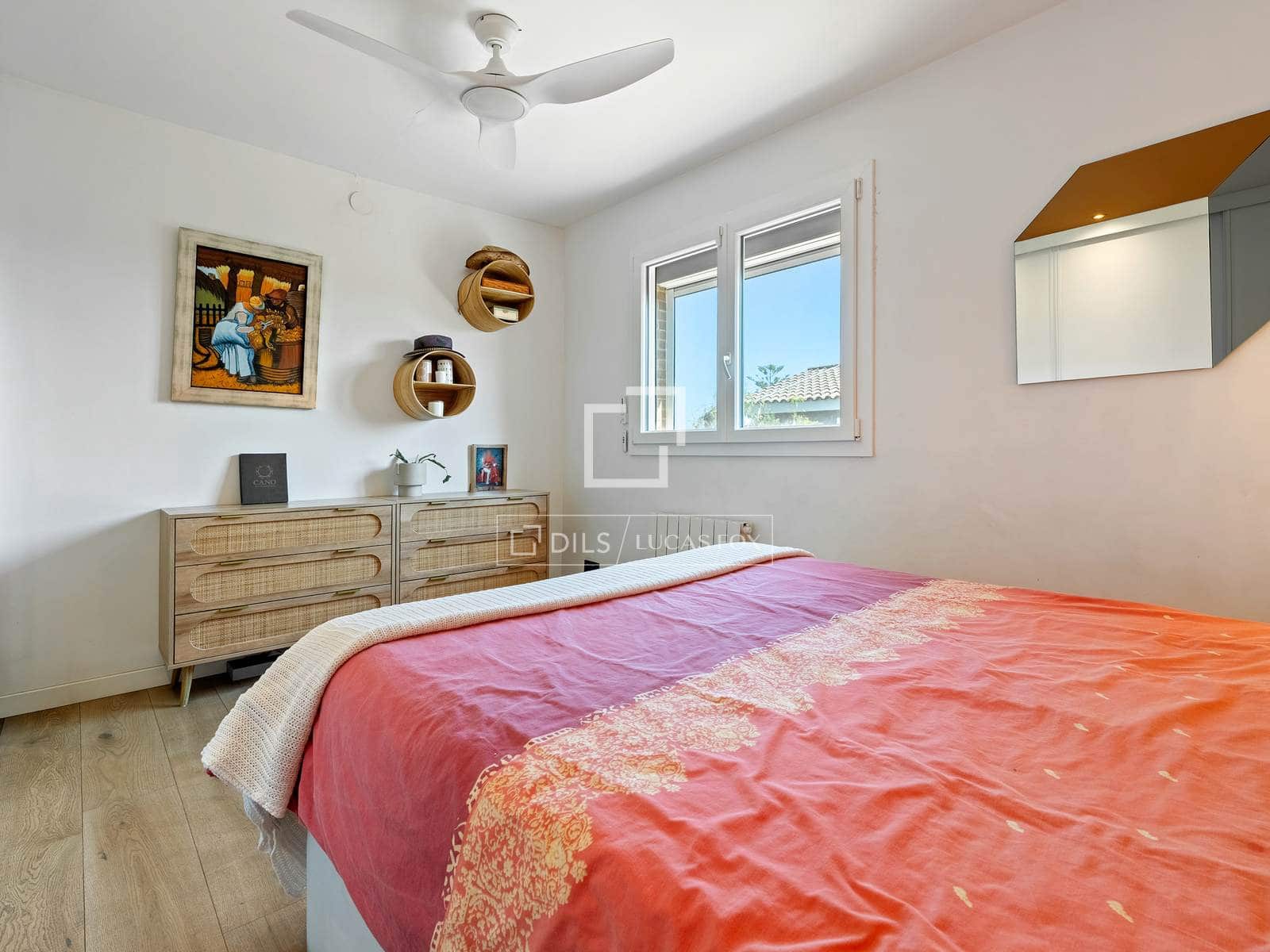 5 slaapkamer Villa te koop in Tarragona stad met garage - € 695.000 (Ref: 9759598)