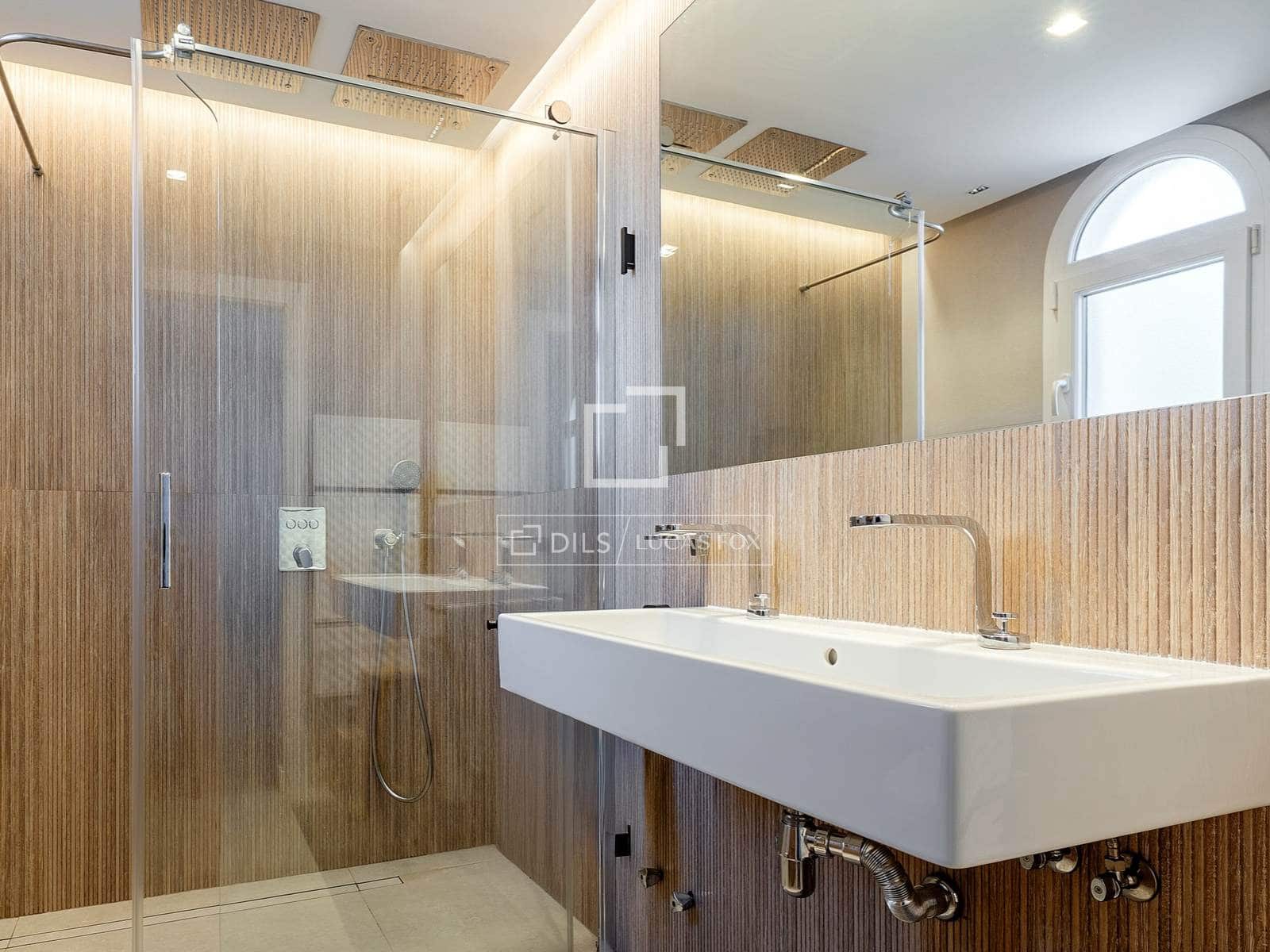 5 slaapkamer Villa te koop in Tarragona stad met garage - € 695.000 (Ref: 9759598)