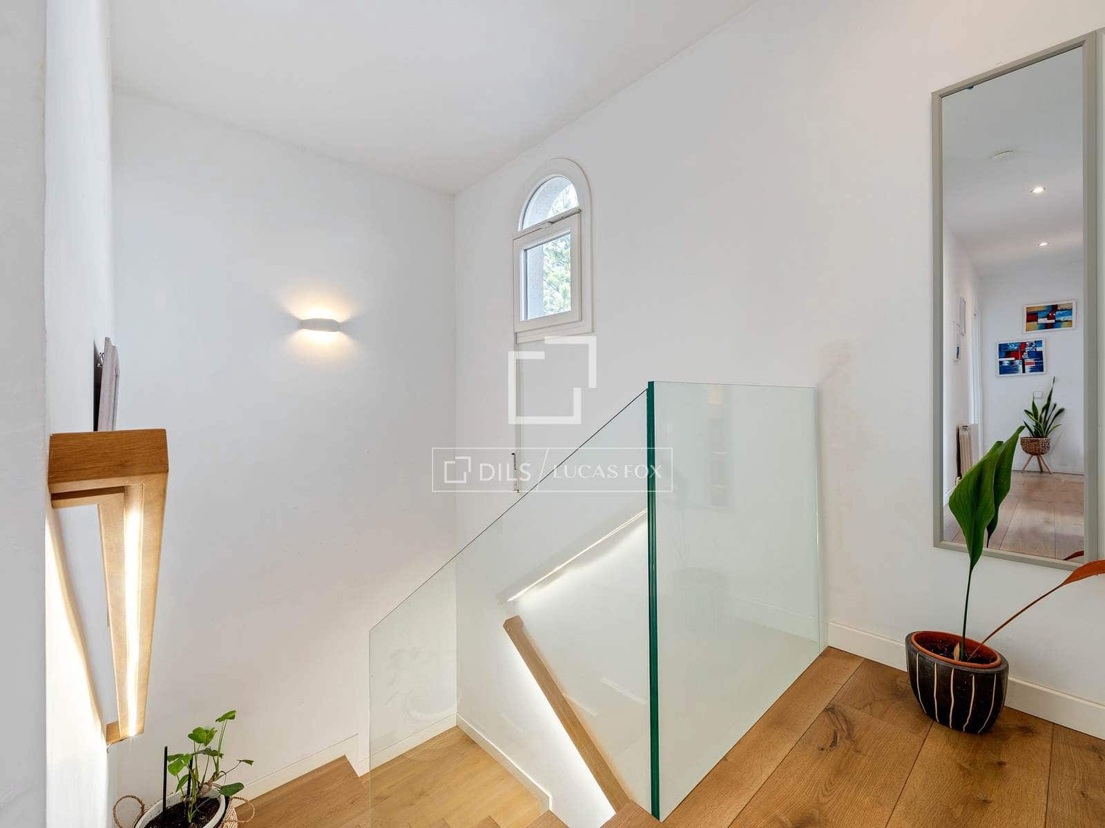 5 slaapkamer Villa te koop in Tarragona stad met garage - € 695.000 (Ref: 9759598)