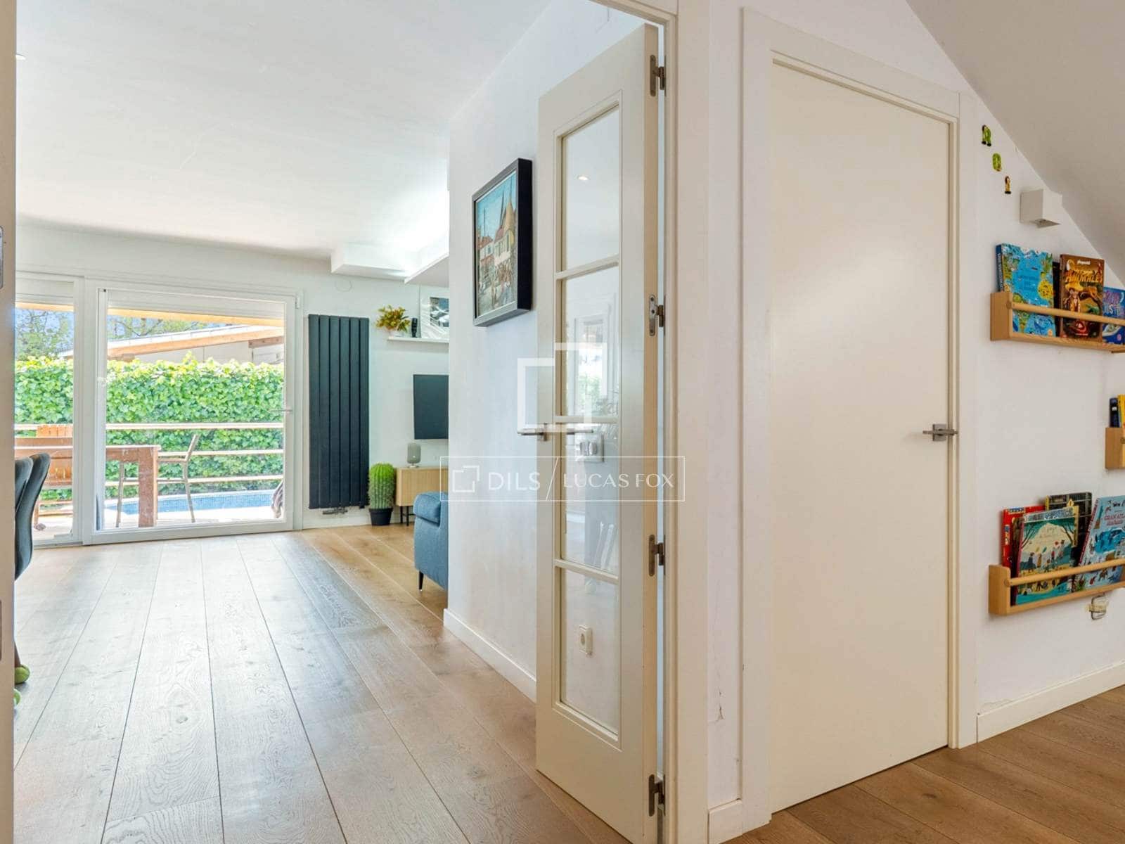 5 slaapkamer Villa te koop in Tarragona stad met garage - € 695.000 (Ref: 9759598)