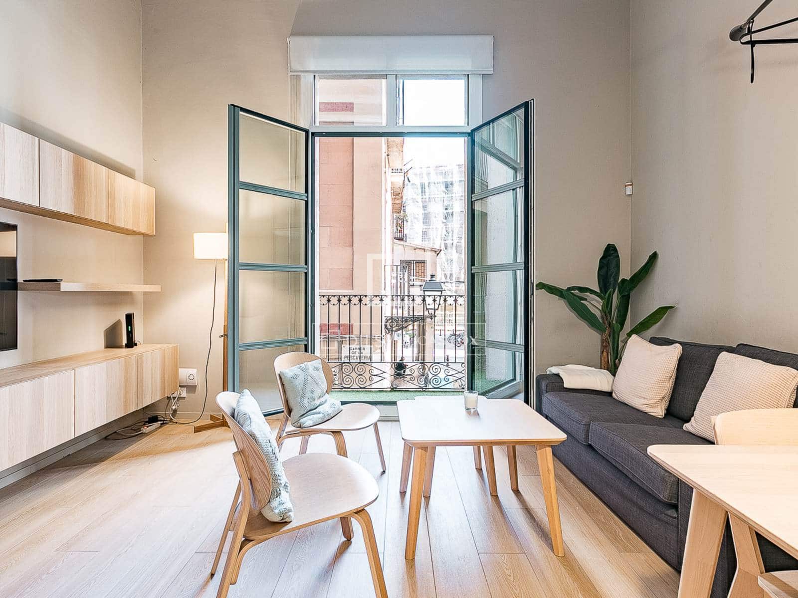 4 soveværelse Lejlighed til salg i Barcelona by - € 1.250.000 (Ref: 9759599)