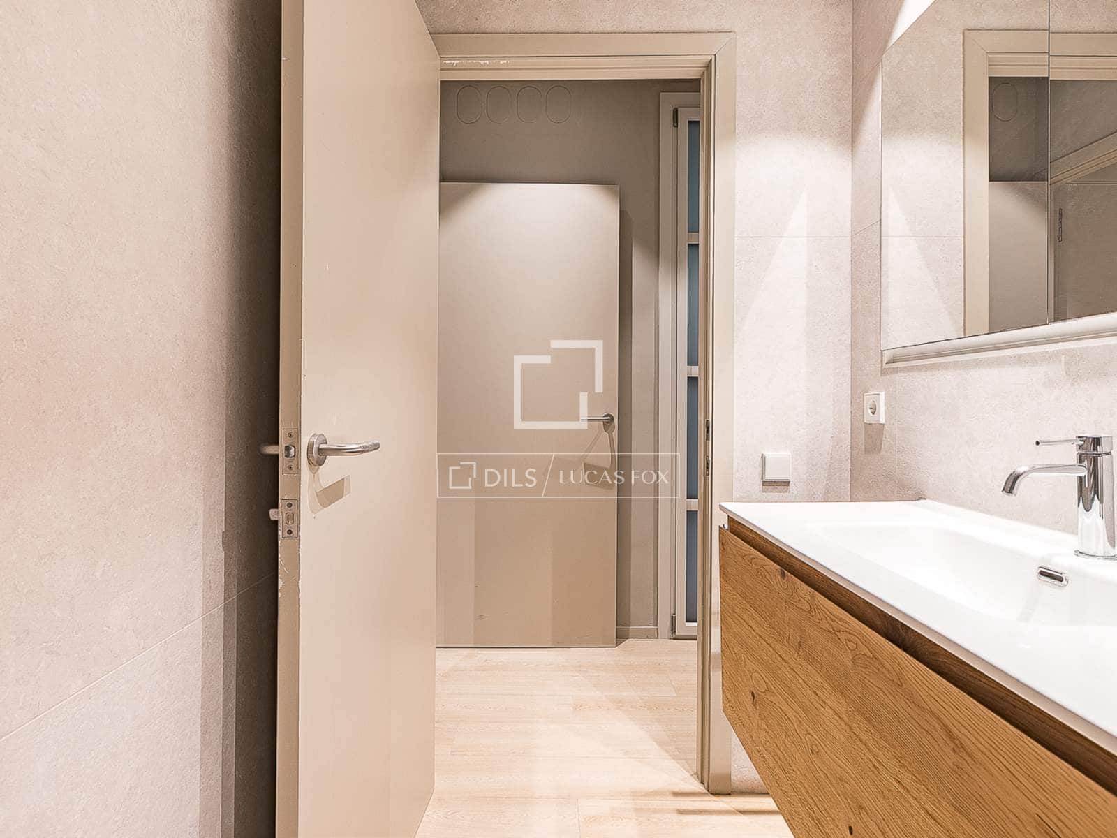 4 soveværelse Lejlighed til salg i Barcelona by - € 1.250.000 (Ref: 9759599)