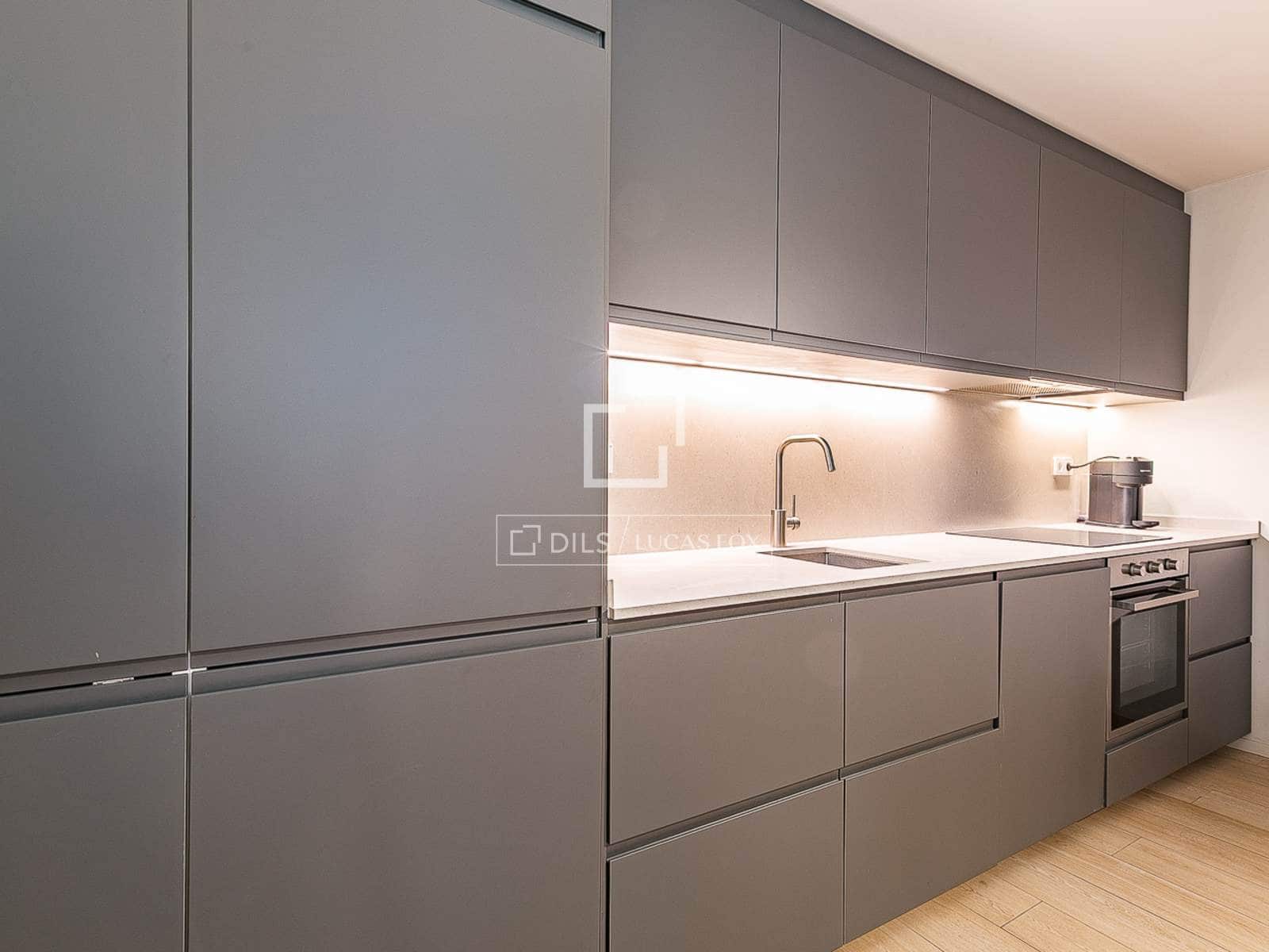 4 soveværelse Lejlighed til salg i Barcelona by - € 1.250.000 (Ref: 9759599)