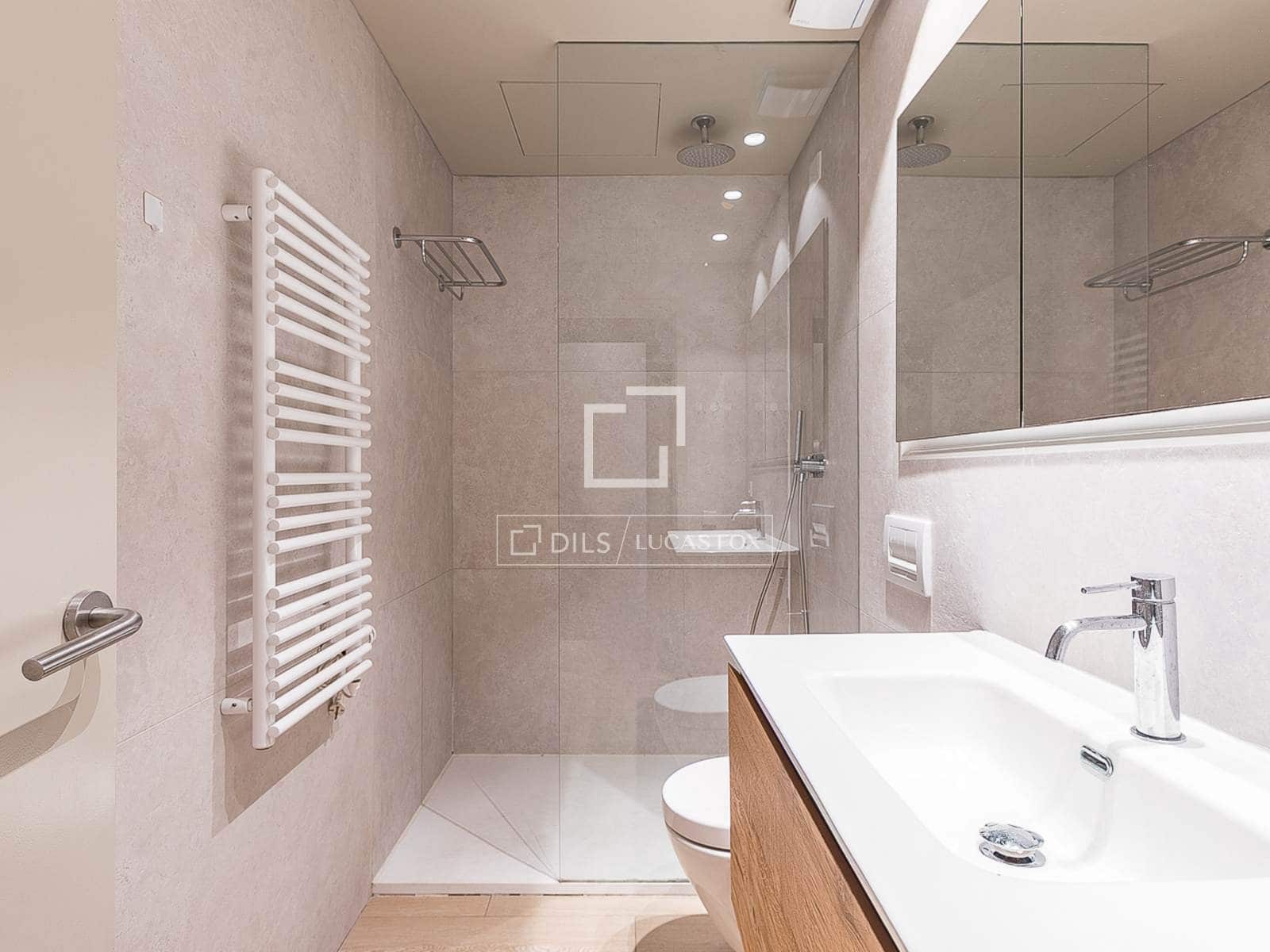 4 soveværelse Lejlighed til salg i Barcelona by - € 1.250.000 (Ref: 9759599)