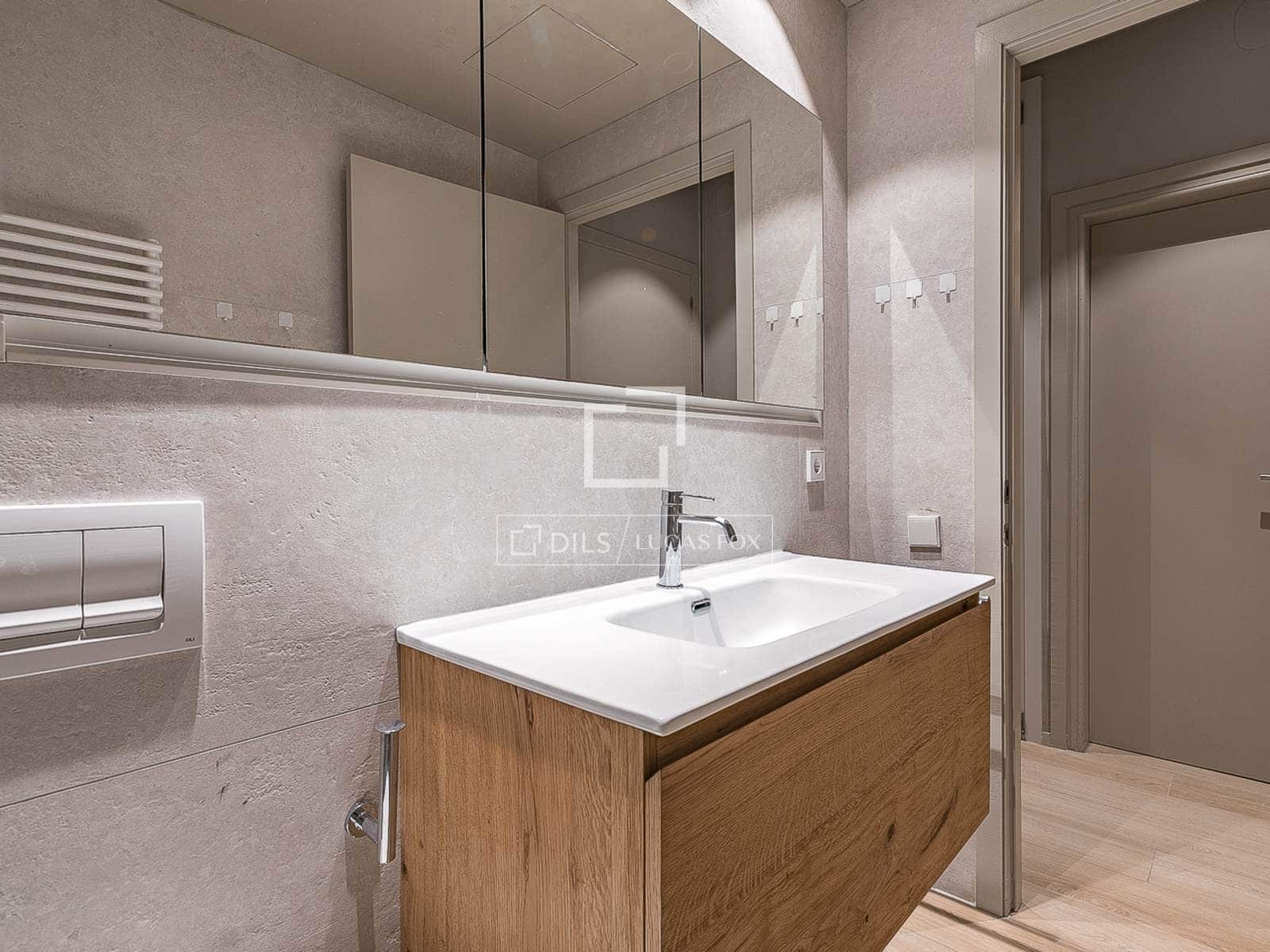 4 soveværelse Lejlighed til salg i Barcelona by - € 1.250.000 (Ref: 9759599)